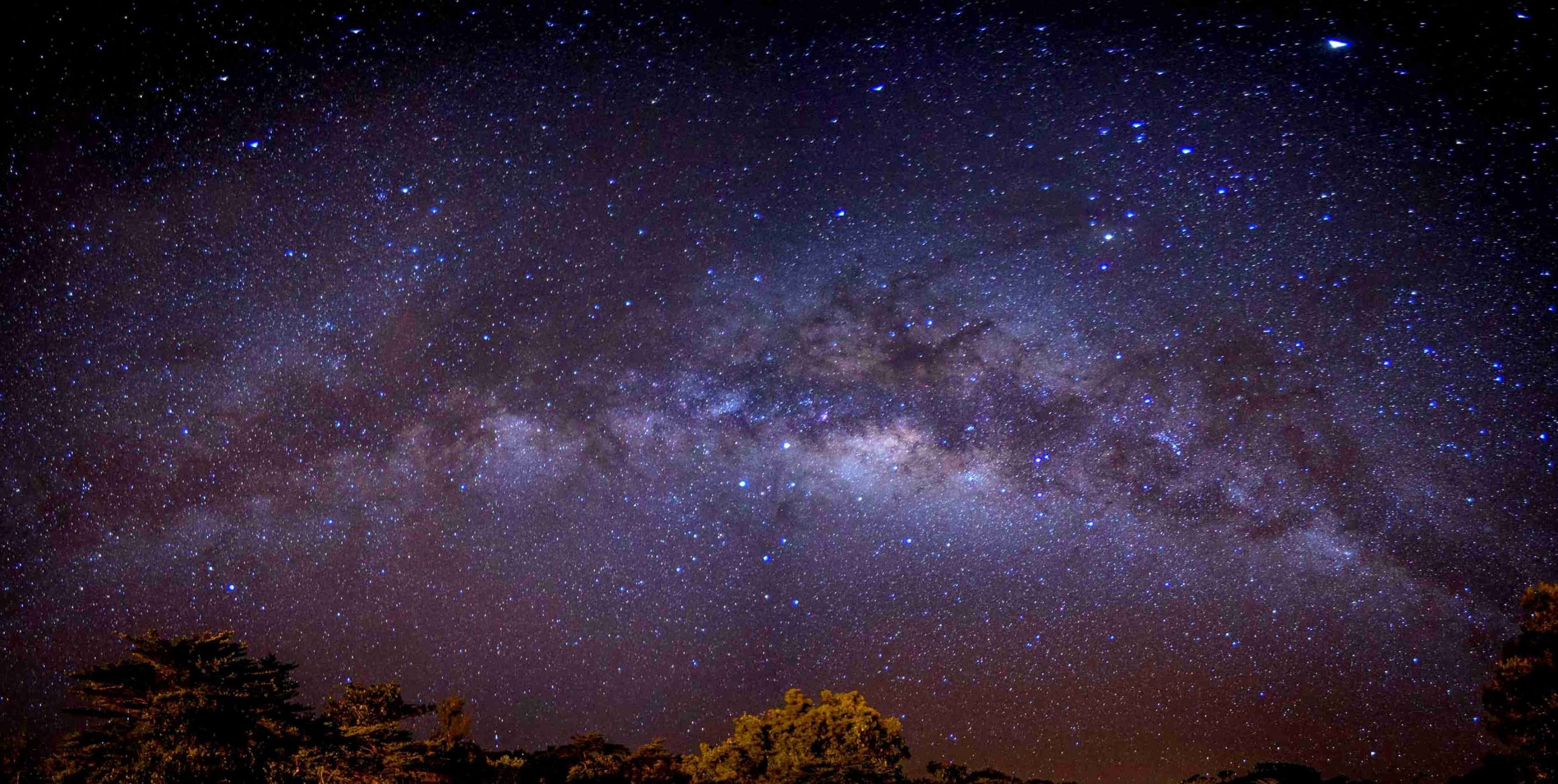 vesmir-obloha-hviezdy-noc-pexels-photo-4695929.jpg